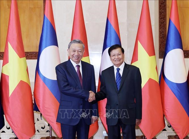 Chủ tịch nước Tô Lâm hội đàm với Tổng Bí thư, Chủ tịch nước CHDCND Lào Thongloun Sisoulith - ảnh 1