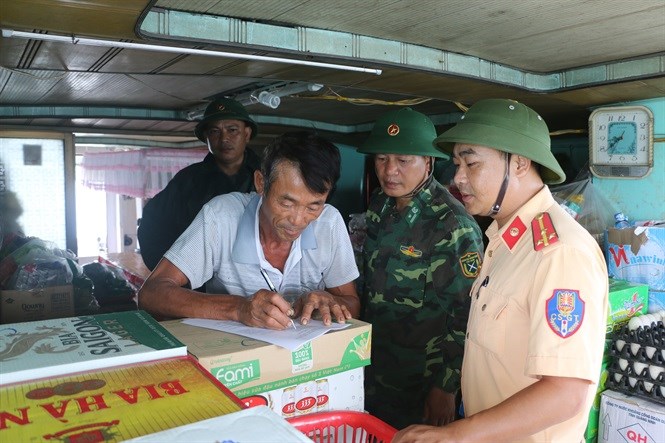 Triển khai các biện pháp sơ tán, tránh trú, đảm bảo an toàn cho khách du lịch - ảnh 2