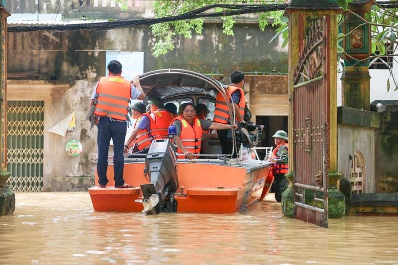 Đặt tính mạng, an toàn, sức khỏe của người dân lên trên hết, trước hết - ảnh 3