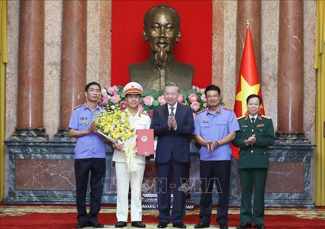 Tổng Bí thư, Chủ tịch nước trao quyết định bổ nhiệm Phó Viện trưởng Viện Kiểm sát nhân dân tối cao - ảnh 3