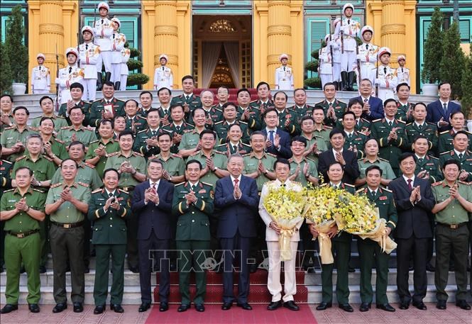 Tổng Bí thư, Chủ tịch nước trao quyết định thăng quân hàm Đại tướng, Thượng tướng cho lãnh đạo Công an và Quân đội - ảnh 6