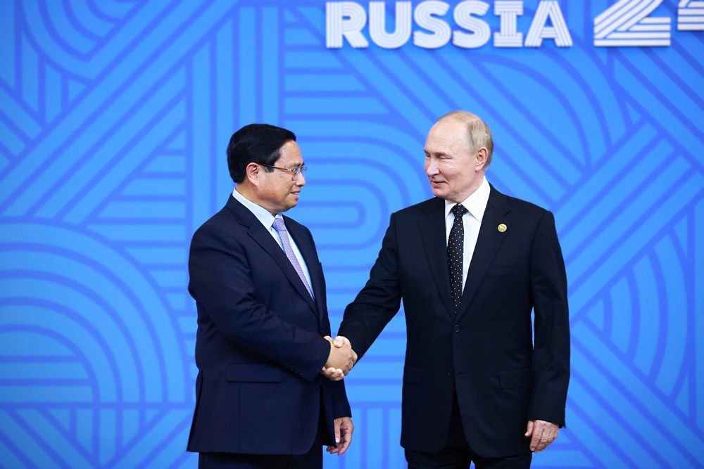 Thủ tướng dự lễ đón các nhà lãnh đạo tại Hội nghị BRICS mở rộng, gặp Tổng Bí thư, Chủ tịch Trung Quốc - ảnh 1