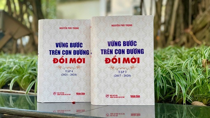 Giới thiệu tập 3 và 4 bộ sách “Vững bước trên con đường đổi mới” - ảnh 3