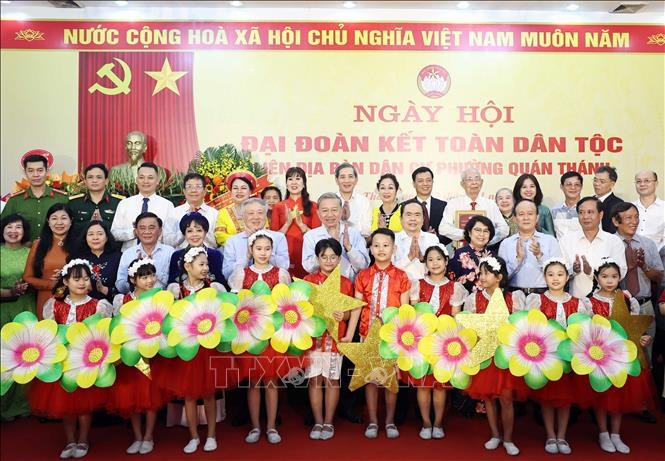 Tổng Bí thư Tô Lâm dự Ngày hội Đại đoàn kết toàn dân tộc tại phường Quán Thánh, Hà Nội - ảnh 2