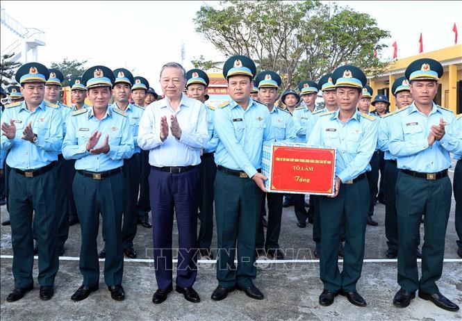 Tổng Bí thư Tô Lâm thăm và làm việc tại huyện đảo Bạch Long Vĩ  - ảnh 7