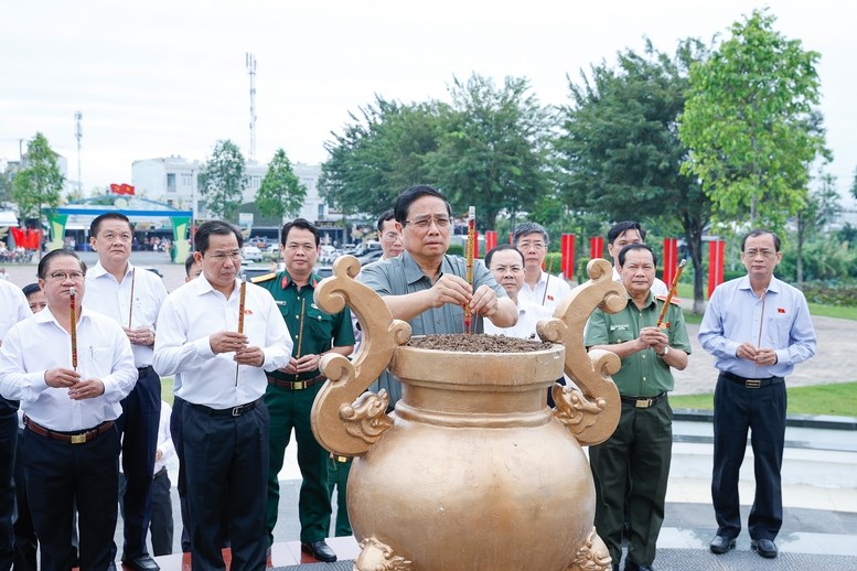 Thủ tướng dâng hương tại Khu di tích Chi bộ An Nam Cộng sản Đảng ở Cần Thơ - ảnh 2