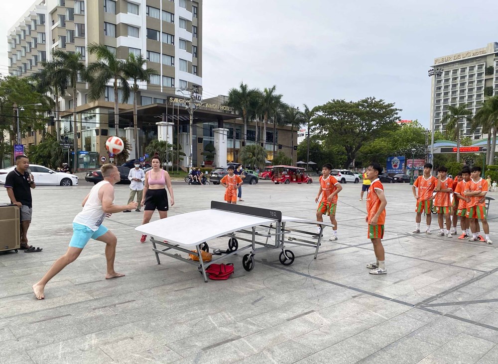 Hào hứng chờ ngày khai màn Giải Teqball thế giới - ảnh 1