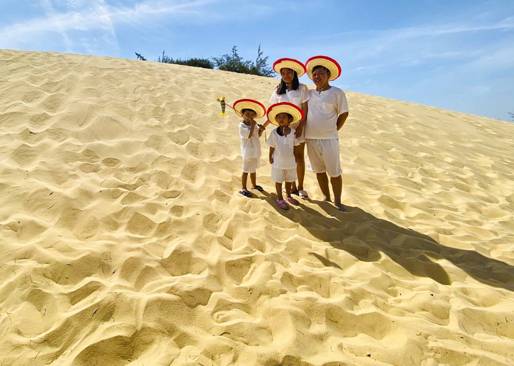 Đến Quy Nhơn, đừng quên trải nghiệm đồi cát bán đảo Phương Mai - ảnh 3