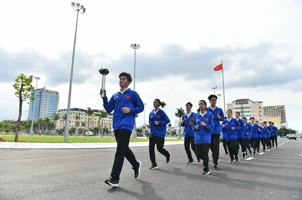 Lễ rước đuốc Đại hội Thể thao học sinh Đông Nam Á lần thứ 13 - ảnh 6
