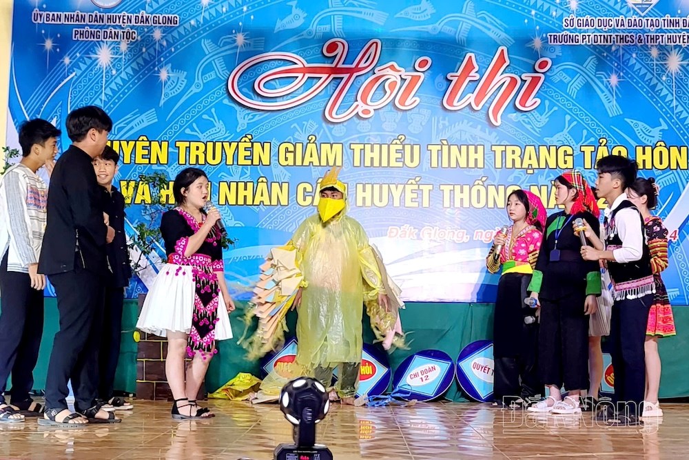 Hội thi giảm thiểu tảo hôn và hôn nhân cận huyết thống vùng đồng bào dân tộc thiểu số - ảnh 2