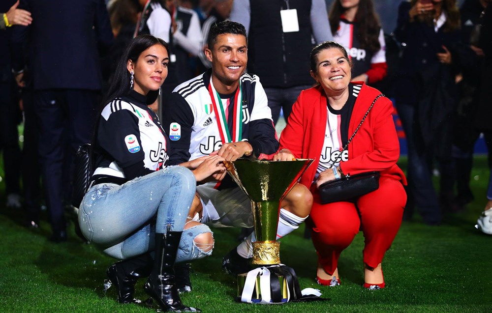 Tại sao Ronaldo 'chưa chịu' kết hôn với Georgina? - ảnh 2