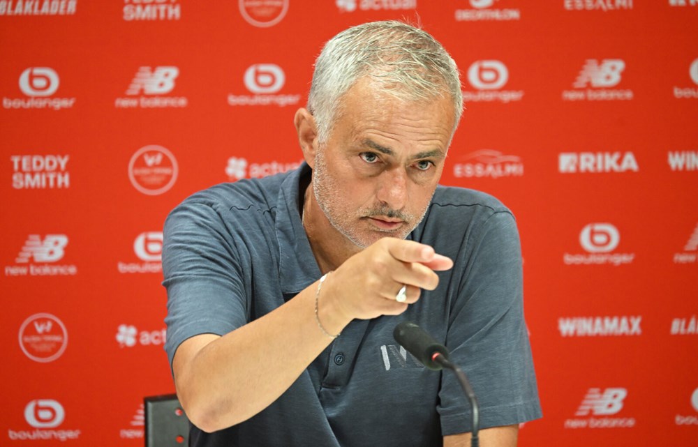 HLV Jose Mourinho nói thẳng thời điểm kết thúc sự nghiệp - ảnh 1