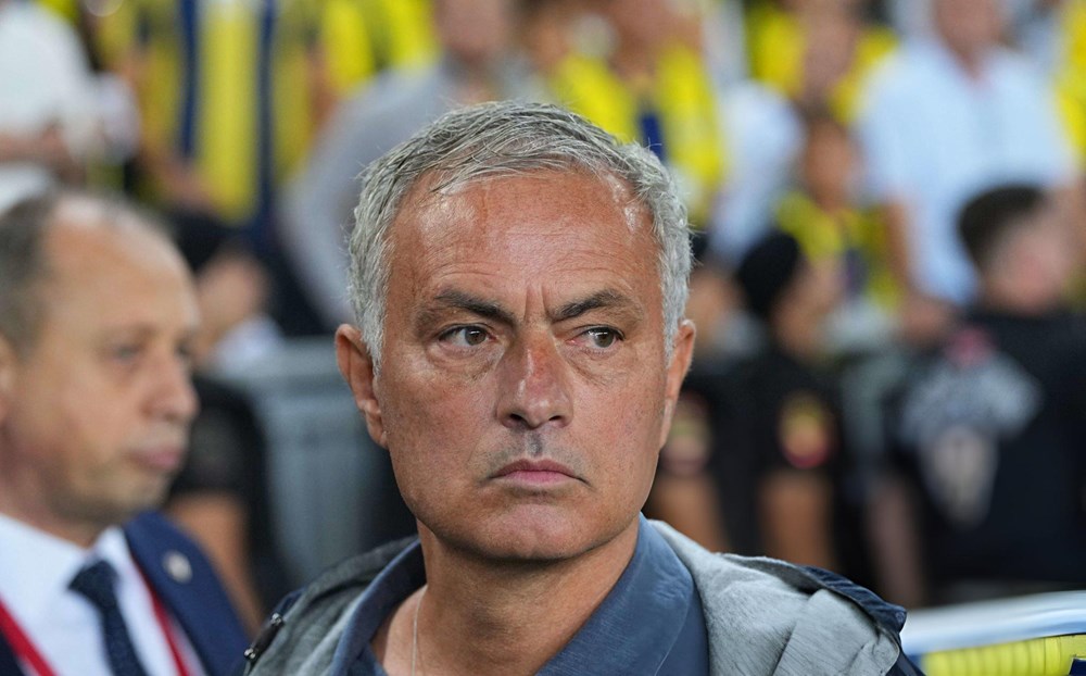 CHÍNH THỨC: HLV Jose Mourinho nhận án phạt tại Thổ Nhĩ Kỳ - ảnh 1