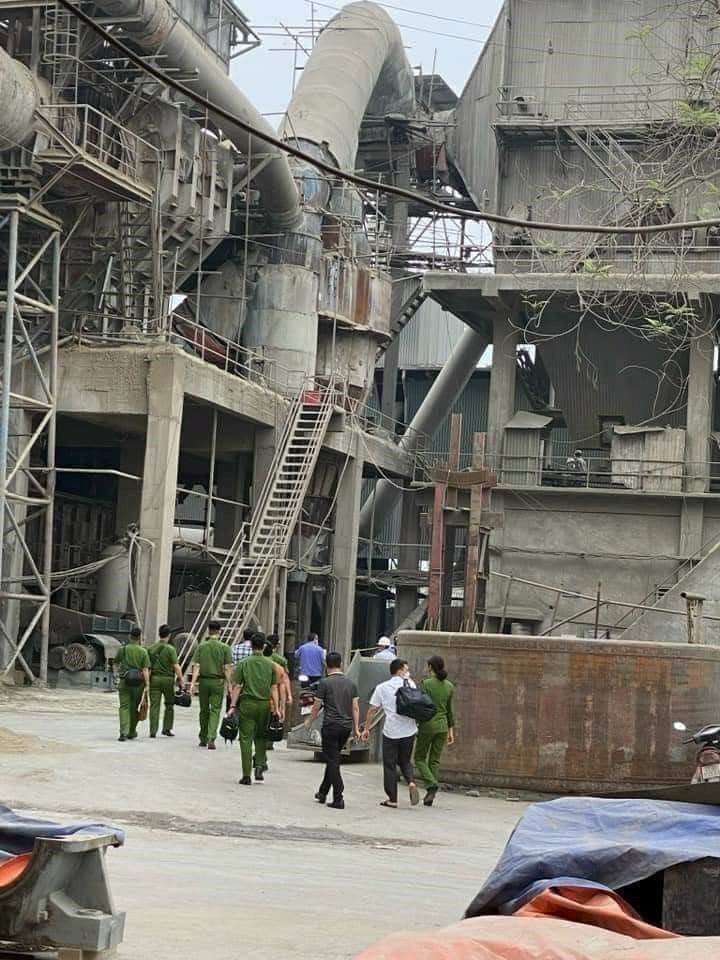 Yên Bái: Tạm dừng hoạt động nhà máy xi măng có 10 người thương vong vì tai nạn lao động - ảnh 1