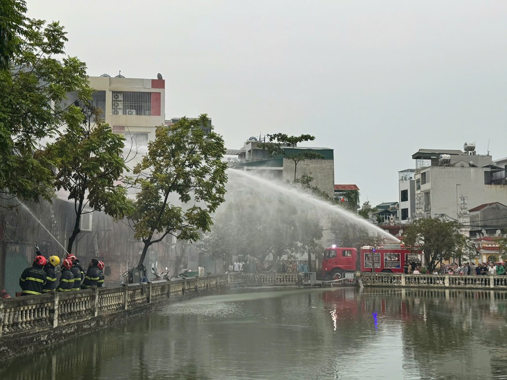 Hà Nội: Không có thiệt hại về người trong vụ cháy xưởng gia công bao bì - ảnh 3