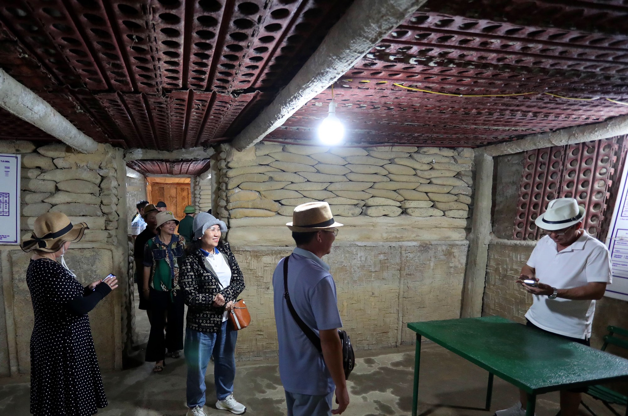Căn hầm nổi tiếng ở Điện Biên, nơi bắt sống tướng De Castries - ảnh 4