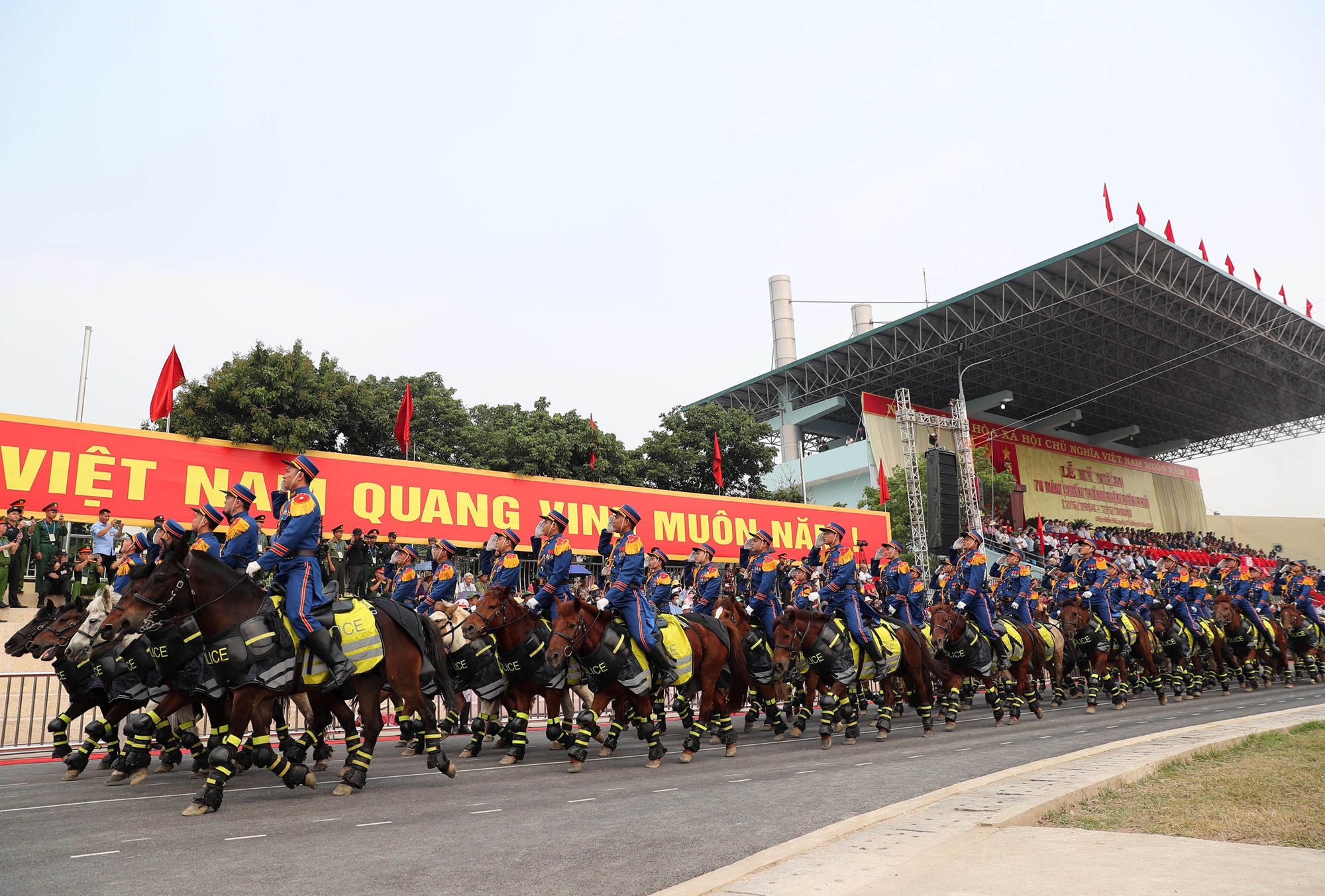 Tổng duyệt diễu binh, diễu hành kỷ niệm 70 năm Chiến thắng Điện Biên Phủ - ảnh 23