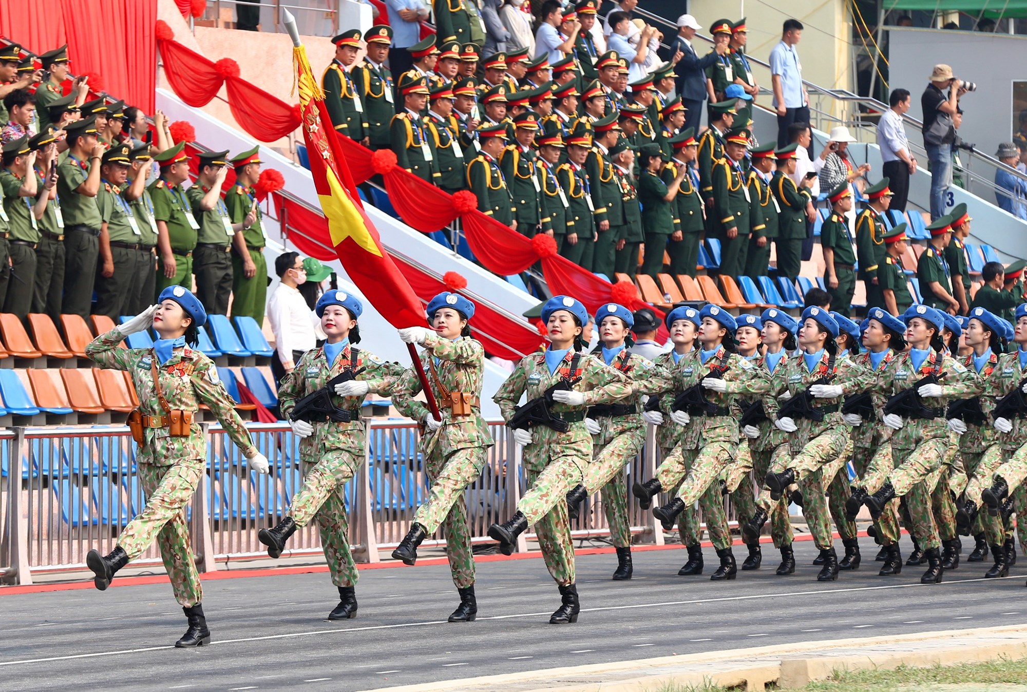 Tổng duyệt diễu binh, diễu hành kỷ niệm 70 năm Chiến thắng Điện Biên Phủ - ảnh 15
