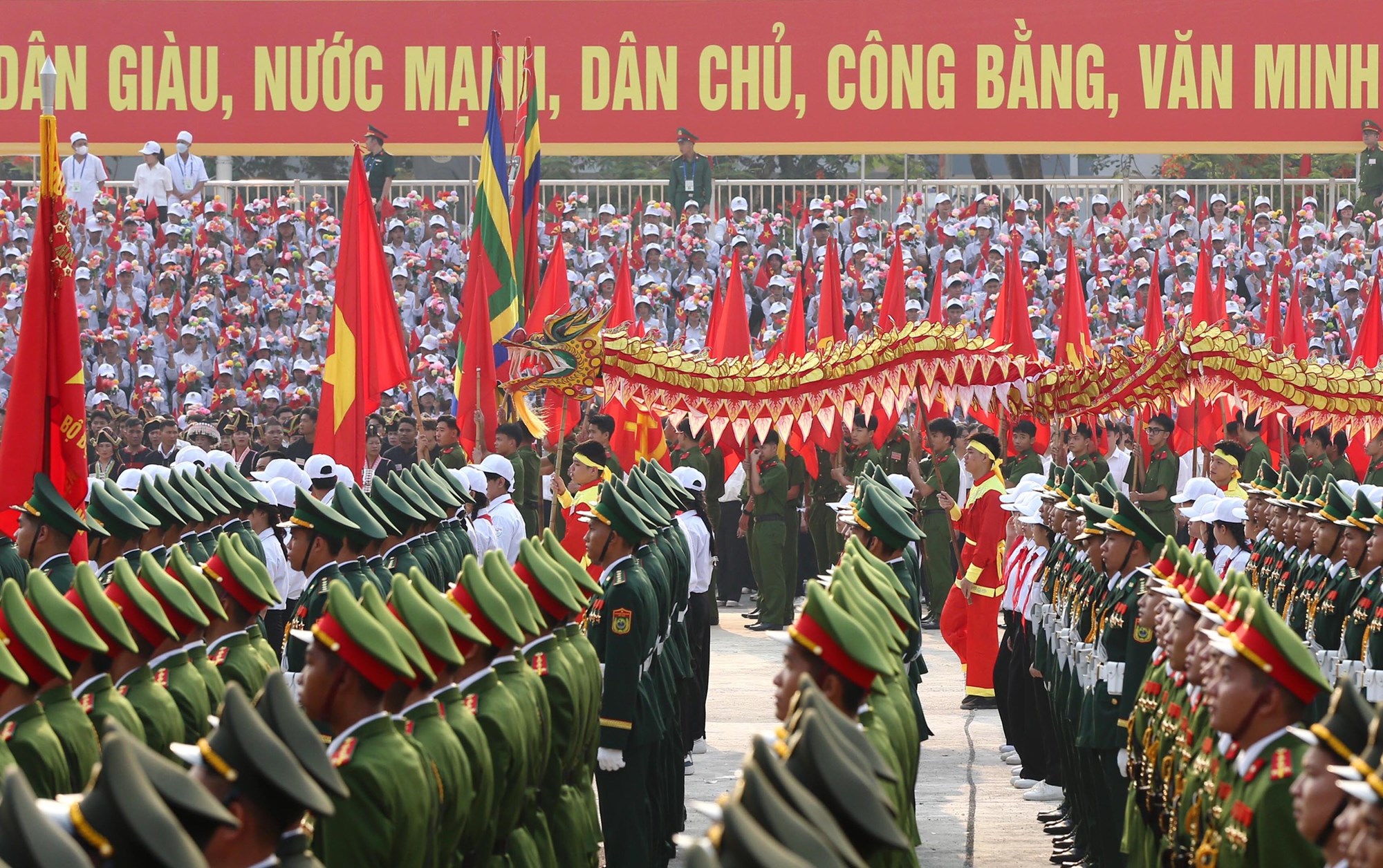 Tổng duyệt diễu binh, diễu hành kỷ niệm 70 năm Chiến thắng Điện Biên Phủ - ảnh 12