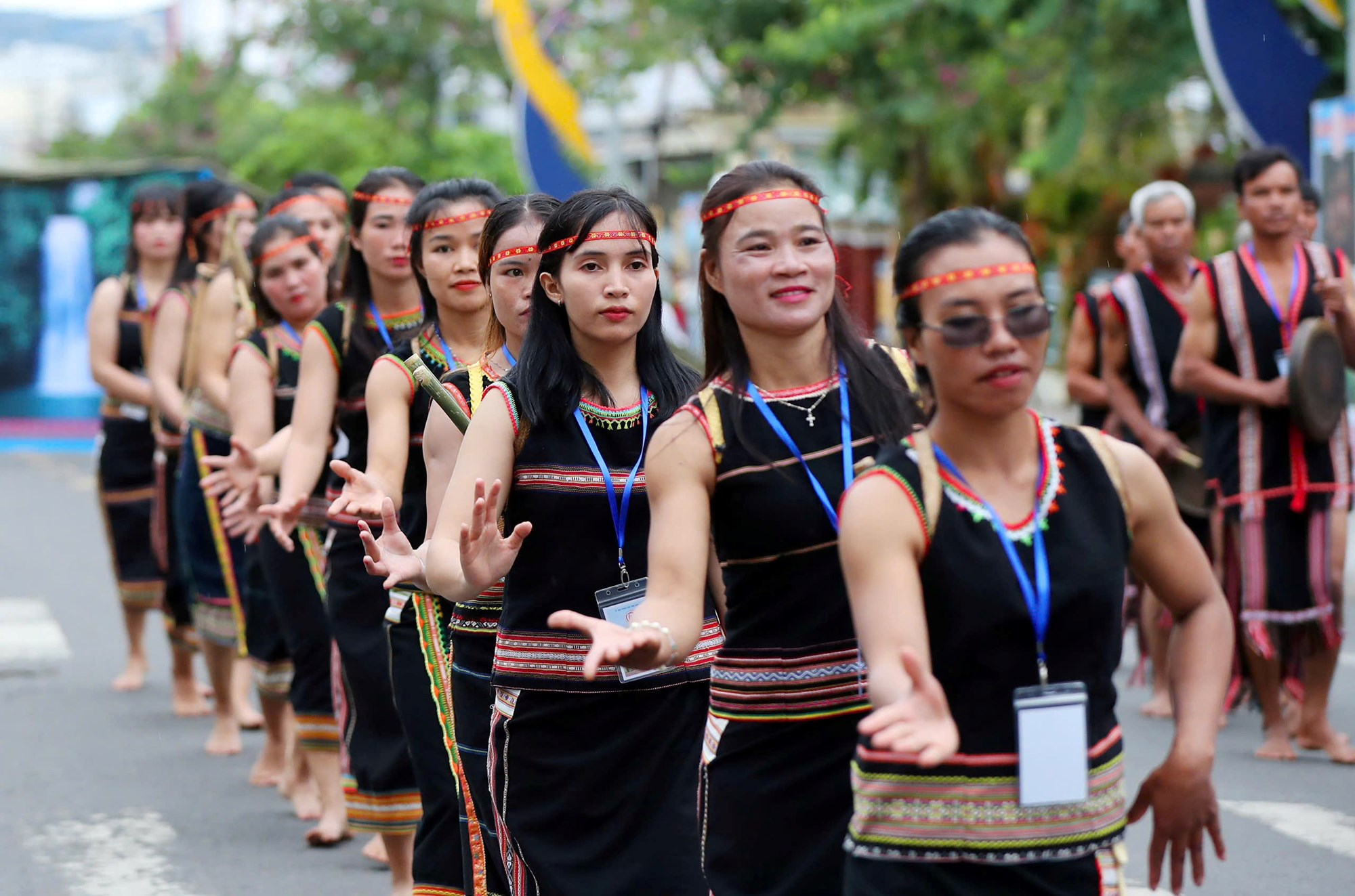 Kon Tum: Hàng ngàn người dân và du khách háo hức chào đón Lễ hội đường phố - ảnh 5