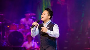 Những khán giả đặc biệt của Lê Thanh Phong trong đêm nhạc quê hương