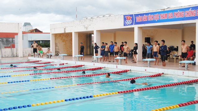 Nâng cao kỹ năng cho người hướng dẫn tập luyện môn bơi